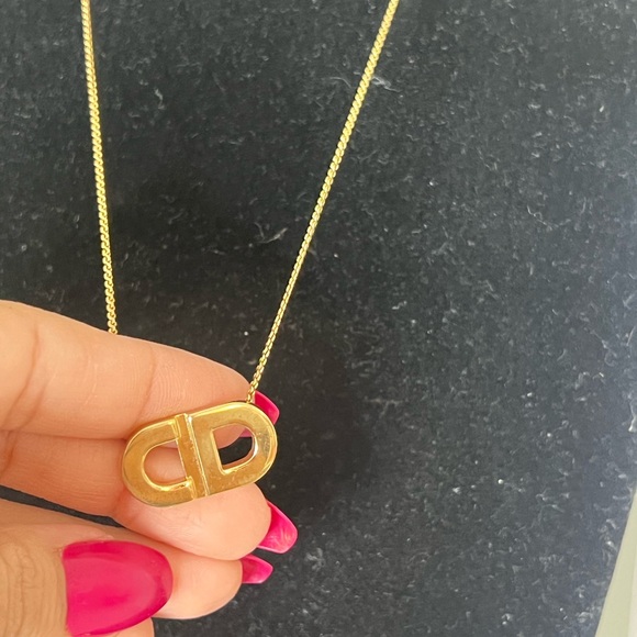 🔥🔥 Christian DIOR necklace - Picture 4 of 5